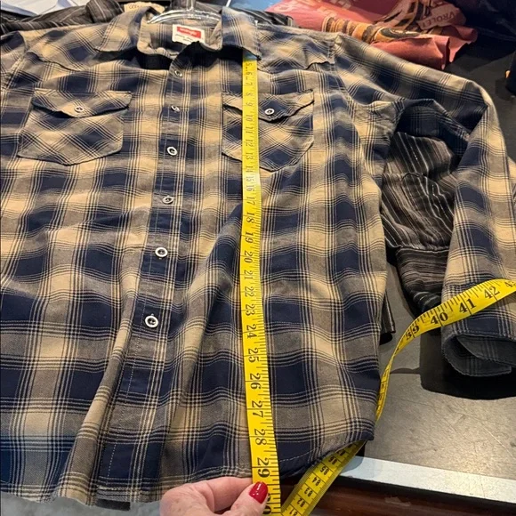 Wrangler Navy and Tan Plaid Button Down Shirt - Picture 7 of 9